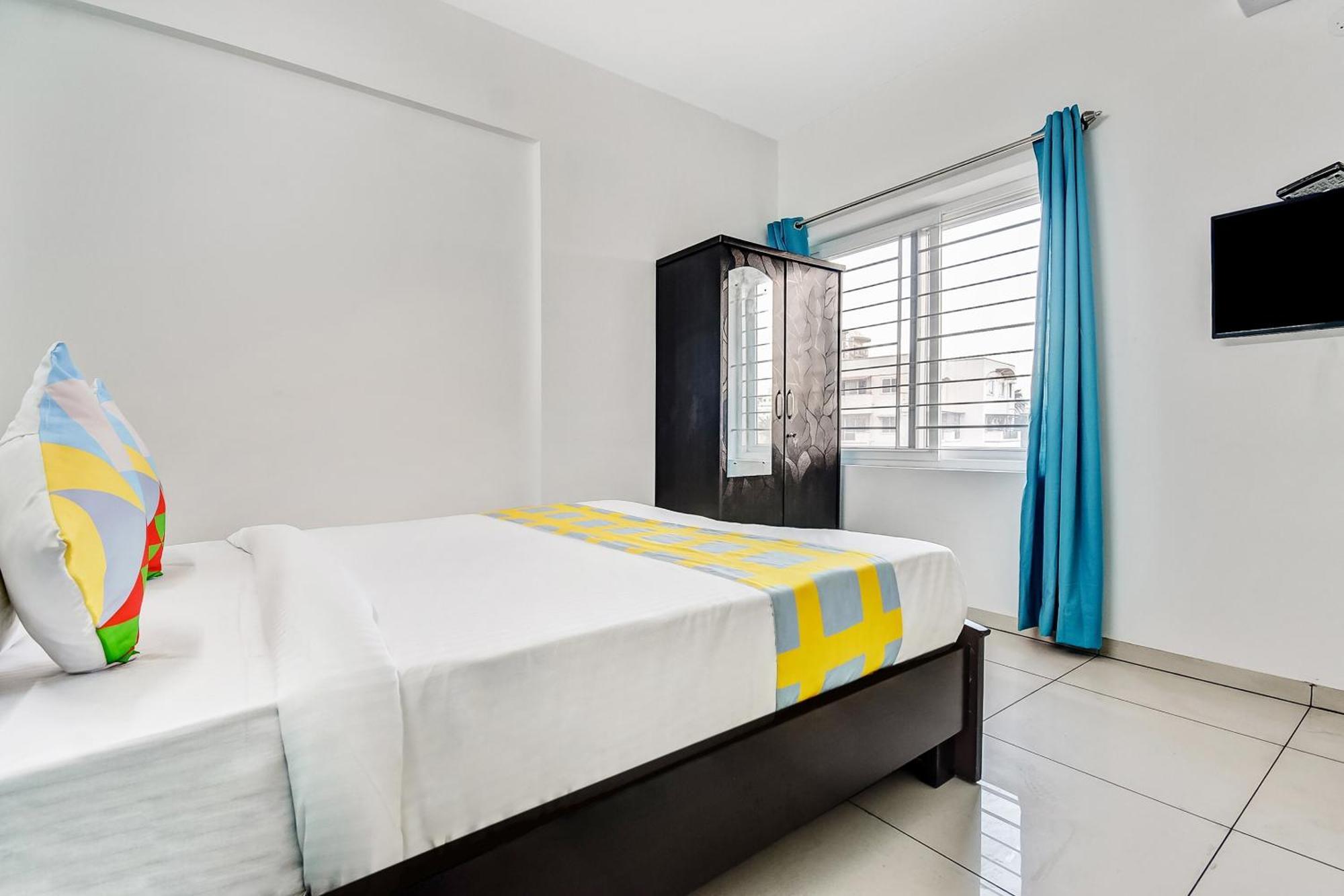 Hotel O Crystal Inn Бангалор Екстериор снимка