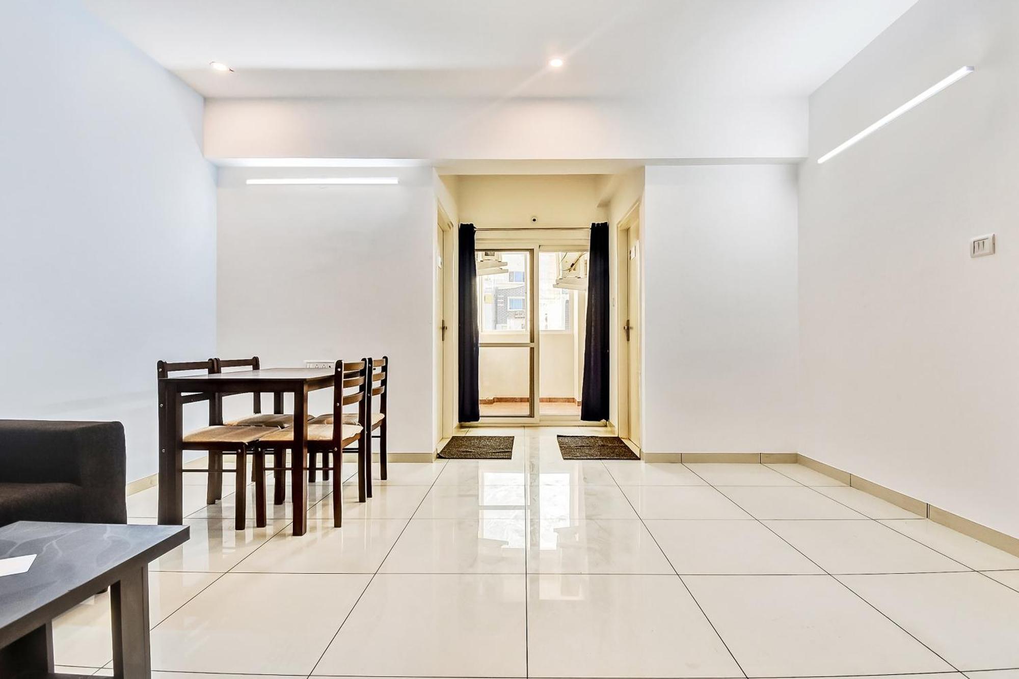 Hotel O Crystal Inn Бангалор Екстериор снимка